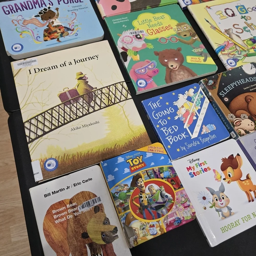 Kids Book Lot Of 14 Hardcover And Board Books